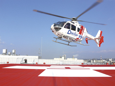 ドクターヘリが発着するヘリポートを2015年に開設。