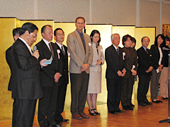 Members of the Exhibition Committee were introduced at the reception.