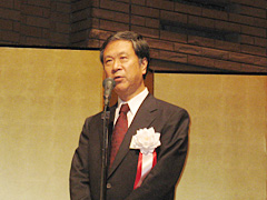 Chancellor & President Nagai gives a congratulatory speech.