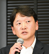 濱田 義之氏