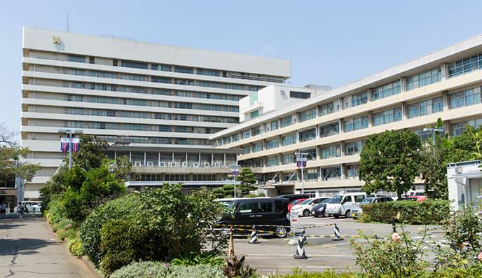 慶応義塾大学病院(東京都新宿区)