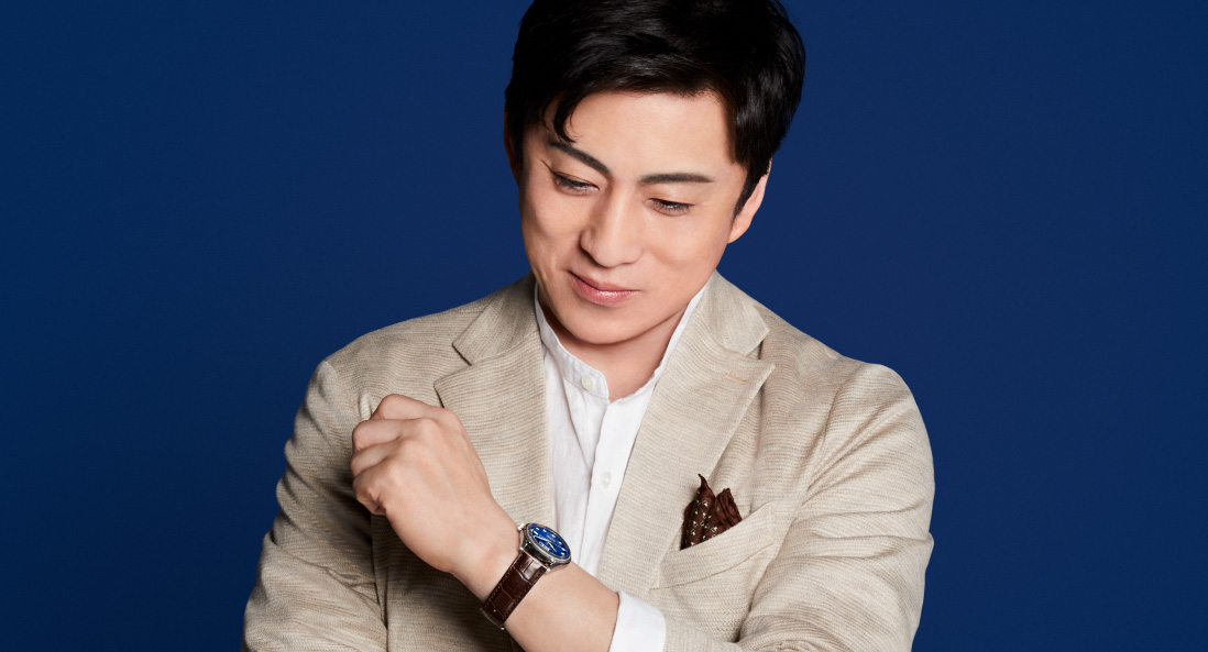 Matsumoto Koshiro, wearing the Presage watch