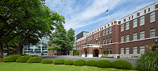 成蹊大学