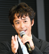 小橋 賢児氏